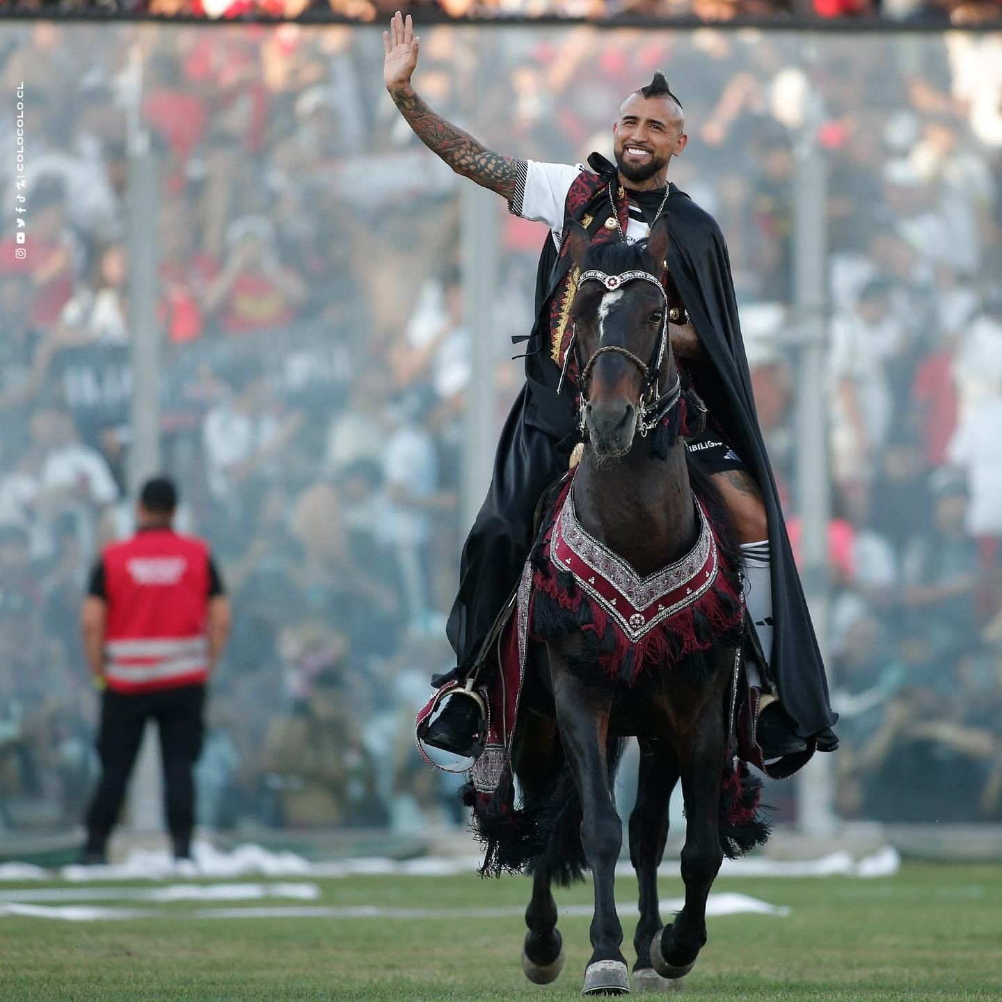 لاعبه الجديد  نجم برشلونة