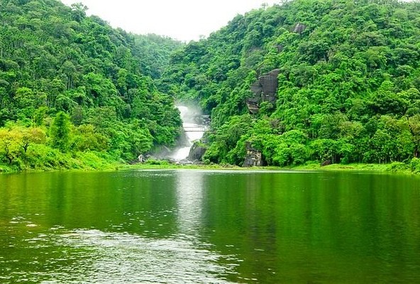 Pangthumai waterfall