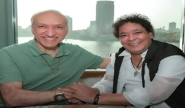 محمد منير يعود إلى روتانا