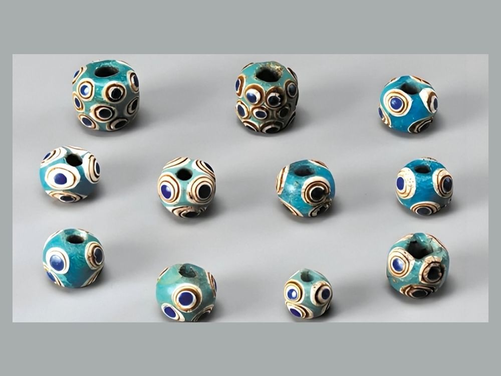 Chinese archaeologists