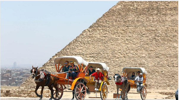 السياح في مصر