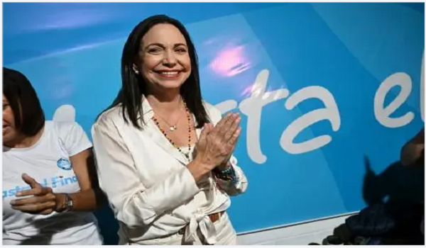 فوز الفنزويلية ماريا كورينا ماتشادو بجائزة نوبل للسلام