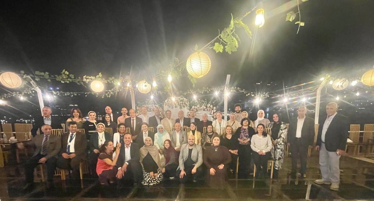 حفل عشاء خريجي الجامعات البريطانية 