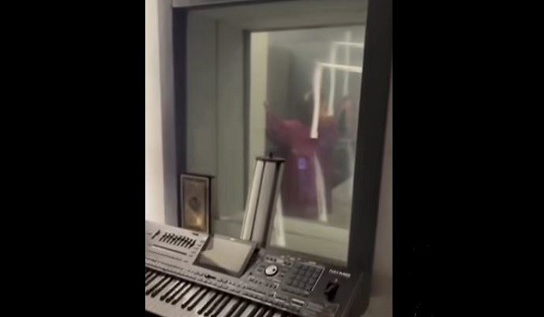 شيرين تسجل أغنيتها الجديدة