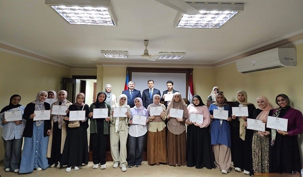 تكريم المتفوقين بجمعية الصداقة المصرية الأذربيجانية