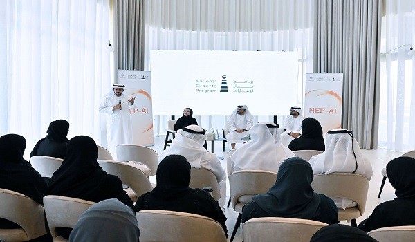 خبراء الإمارات