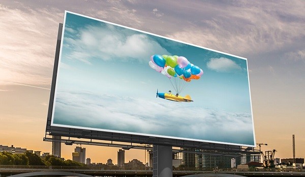 إعلانات الشوارع