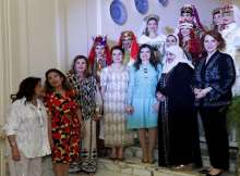 تقاليد الزفاف بالأناضول في عرض أزياء بالسفارة التركية بالقاهرة