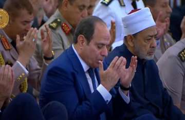 السيسي يؤدي صلاة عيد الأضحى