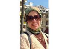 القبعة المرفوعة