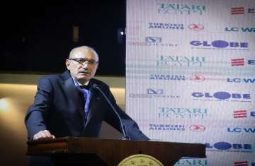 عرض أزياء زفاف تركي وحفل موسيقي