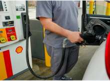 أسعار البنزين في أمريكا تواصل الزياردة