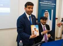 جانب من حفل التوقيع