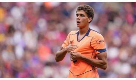 برشلونة يرفض التخلي عن حمزة عبد الكريم للمشاركة في أمم إفريقيا للشباب 2027