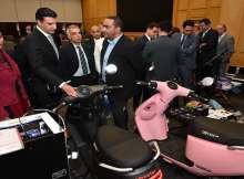 وزير الصناعة يلتقي الشركات الناشئة
