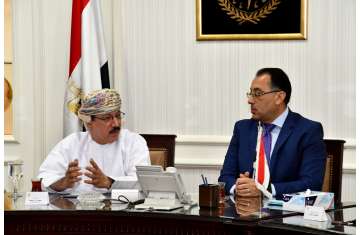  وزير الإسكان المصري بيلتقى بنظيره العماني