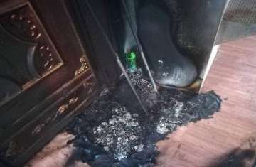 مستوطنون يضرمون النار في مسجد بنابلس
