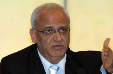 صائب عريقات