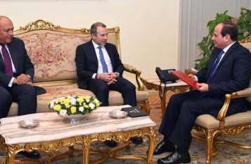 الرئيس السيسي ووزيري خارجية مصر ولبنان 