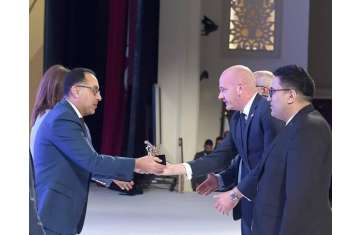 رئيس الوزراء المصري ومالك فواز