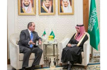 وزير الخارجية السعودي ونظيره الجزائري 