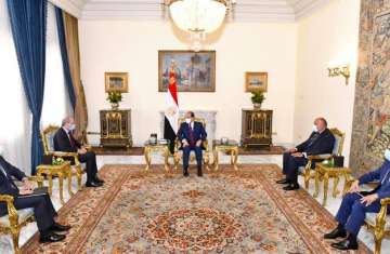 اللقاء