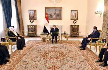 السيسي يقرأ رسالة سلمان
