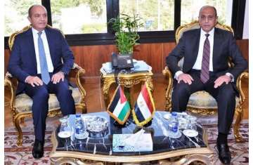 الوزير المصري والسفير الأردني