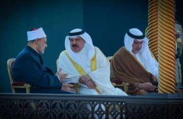 ملك البحرين وشيخ الأزهر