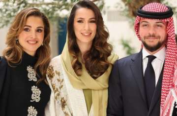 ولي العهد وزوجته ووالدته
