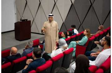 Prominent Emirati columnist shares insights on art's role in societal transformation at AUS