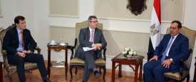 وزير البترول المصري خلال اللقاء