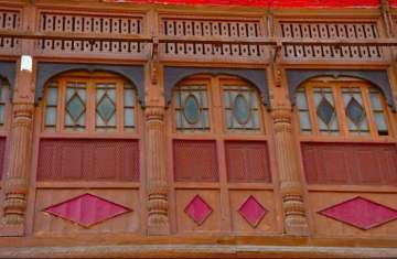 Facade of Lalchand Teckchand Matta's Maari on Hathidar Road