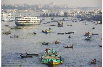 Boat traffic in Buriganga River, Dhaka